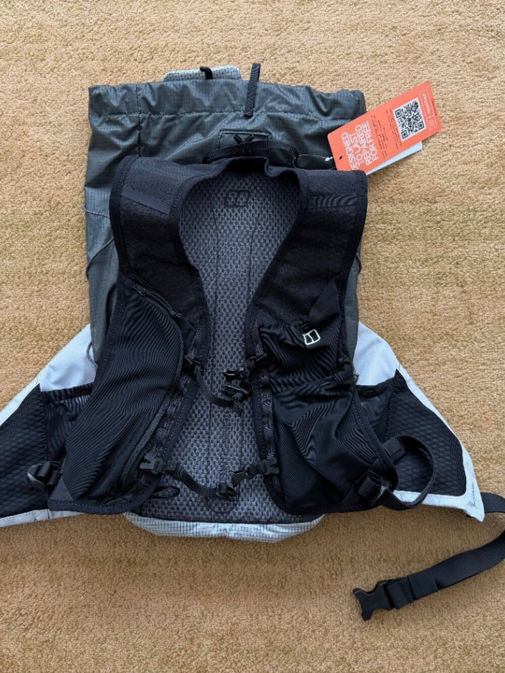 Berghaus Fast Hike M15 Running Backpack - Grey (Men's) NWT​ - Picture 8 of 8
